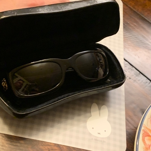 Vintage Authentic Iconic Jeweled Chanel Camellia Sunglasses - Picture 1 of 14
